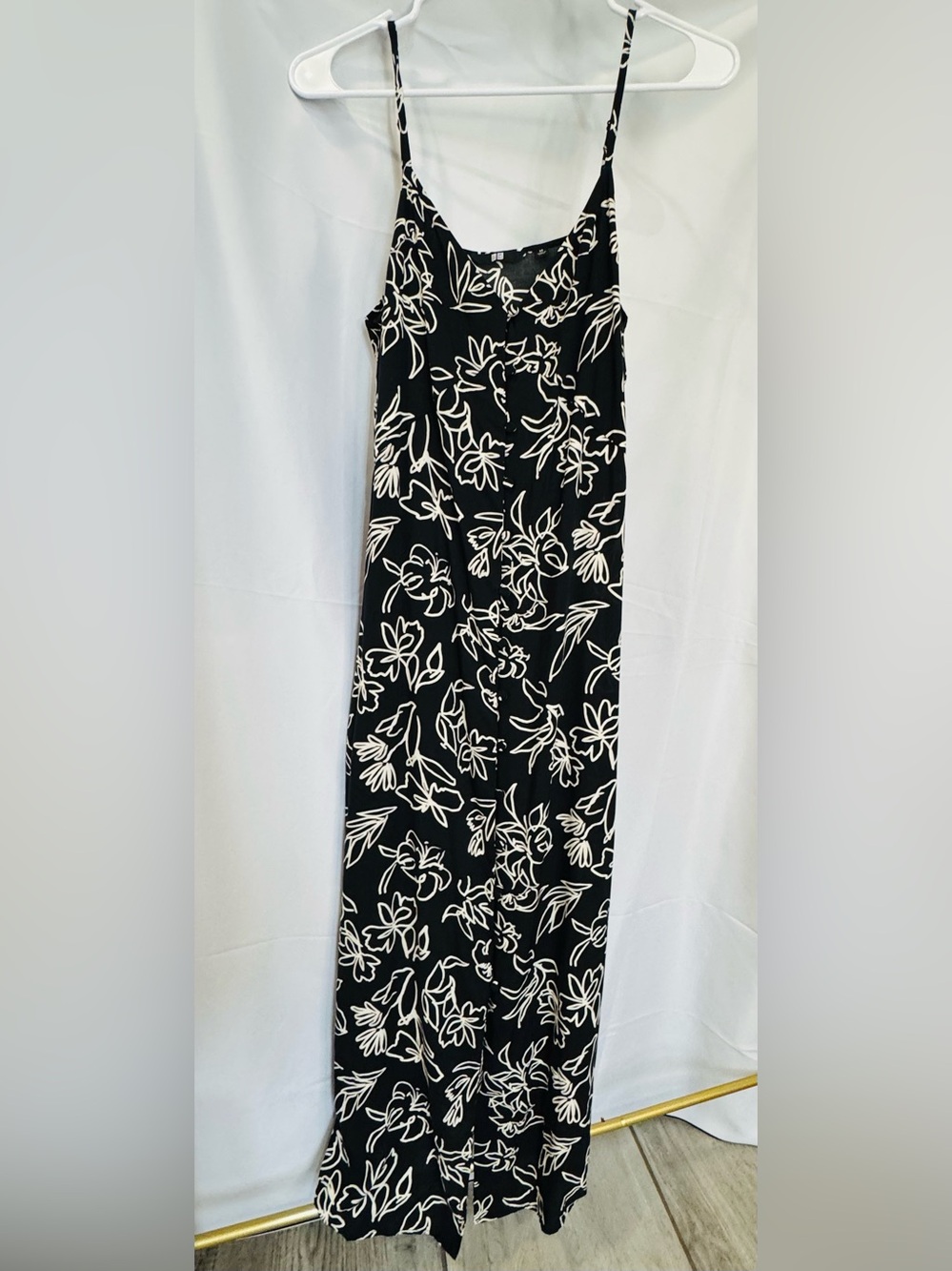 Uniqlo Black Maxi Skirt with White Floral Outline